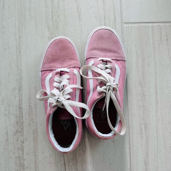 Vans • Size 6 • Pale Pink • Suede - Picture 2 of 4
